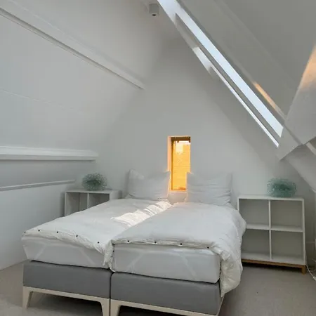 Aventure, 500m, Free Parking Feriehus Noordwijk